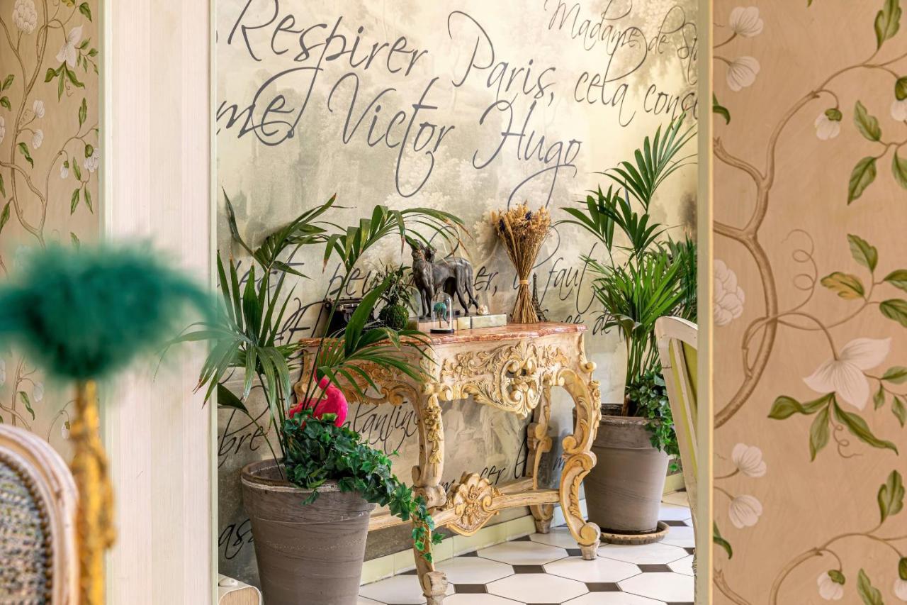 Hotel Romance Malesherbes By Patrick Hayat Paris Exterior foto